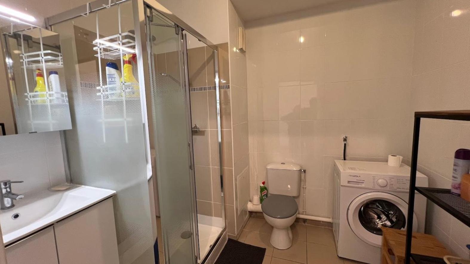 Logement Entier 2 Pieces Parking 5'Metro Saint-Denis  Buitenkant foto